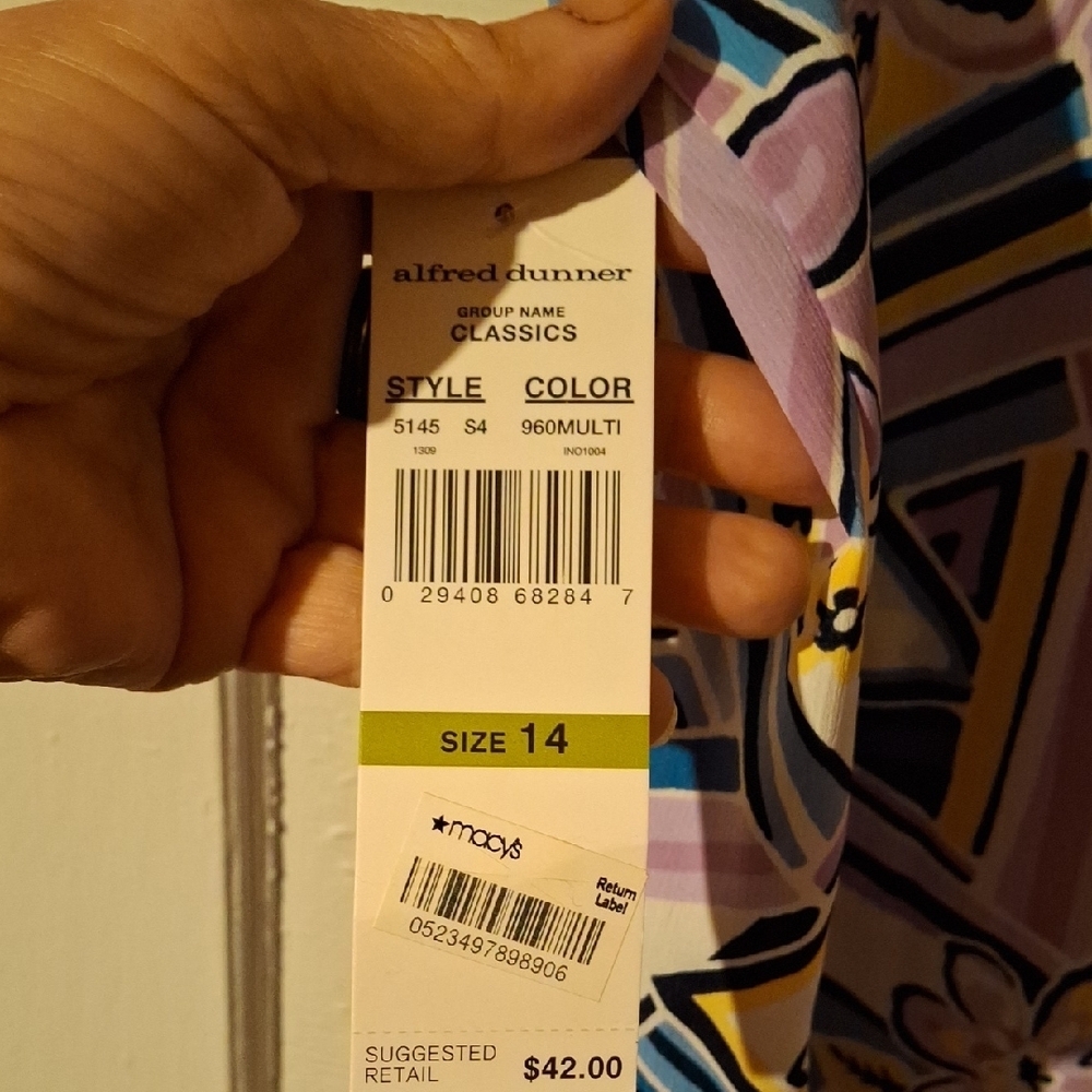Alfred Dunner Abstract Pattern Blouse - Picture 4 of 4